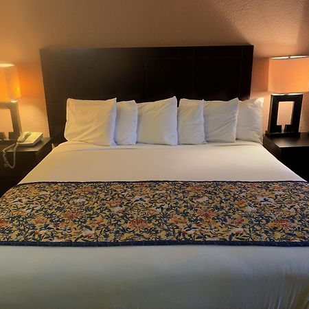 Lincoln Inn Express Hotel And Suites Oklahoma City Exteriér fotografie